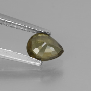 0.55 карата, натуральный Зеленовато-коричневый с переходом в красно-розовый Меняющий цвет гранат, Форма груши, Чистота VS