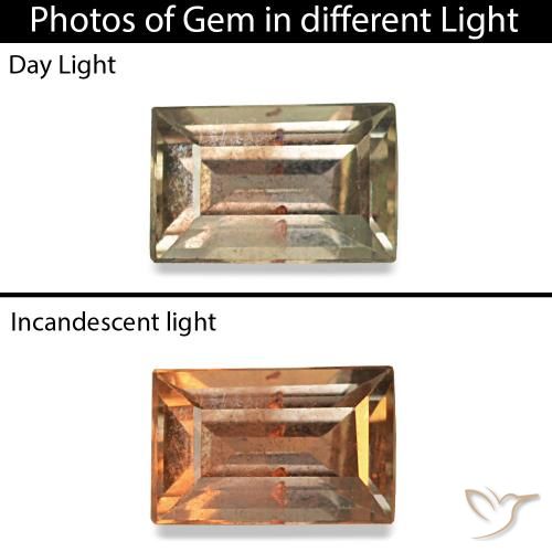 0.24 карата, натуральный Светло-желтый Сапфир, меняющий цвет, Огранка Багет, VVS-VS