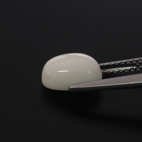 2.00 карата, натуральный Белый Коралловый, Огранка Овал, Непрозрачный