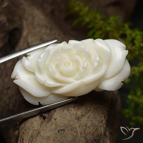 36.24 карата, натуральный Ярко-белый Коралловый, Огранка Цветок, Непрозрачный