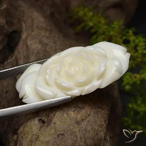 36.24 карата, натуральный Ярко-белый Коралловый, Огранка Цветок, Непрозрачный