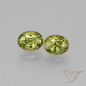 0.87ctw Натуральный Medium Light Green Демантоидный гранат, Овал, VS-SI