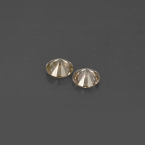 Натуральный жёлтый алмаз  карата огранка круг, чистота VS