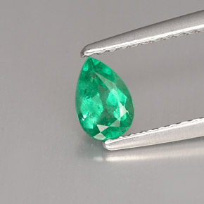 Натуральный зелёный изумруд 0,43 карата форма груши, SI-I1