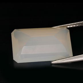 6.02 карата, натуральный Бело-желтый Огненный опал, Прозрачный, Полупрозрачный
