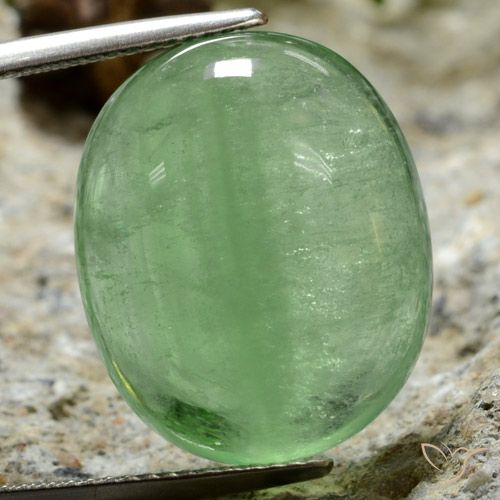 27.33ct Натуральный Светло-зеленый Флюорит, Овал, Прозрачный