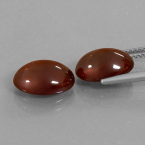 7.67 карата, натуральный Темно-малиновый красный Гранат Гессонит, Огранка Овал, Полупрозрачный