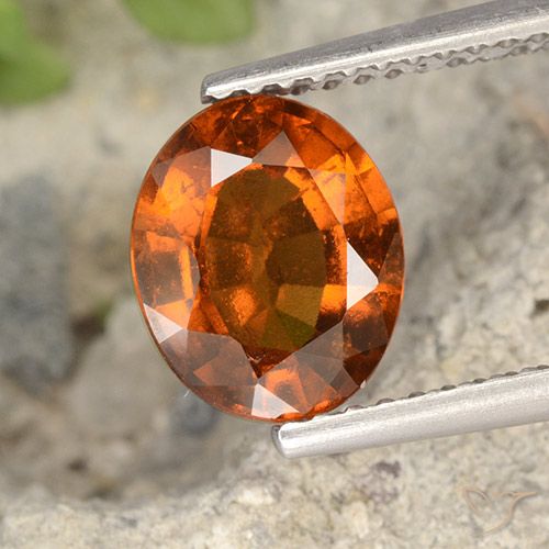 2.07ct Натуральный Средне-темно-оранжевый Гранат Гессонит, Овал, VS-SI