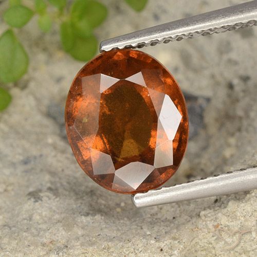 2.74ct Натуральный Средне-темно-оранжевый Гранат Гессонит, Овал, VS-SI