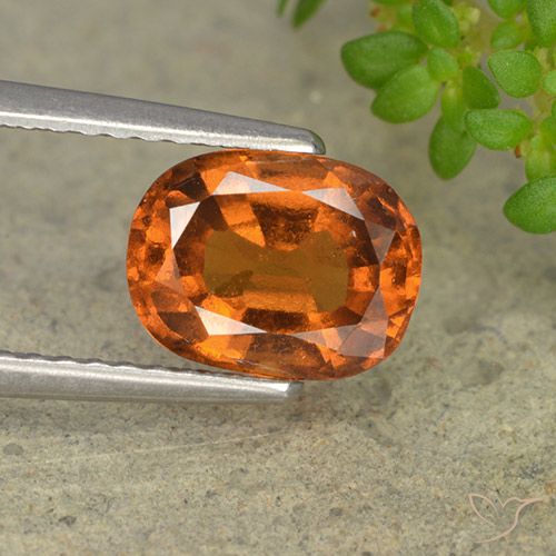 1.84ct Натуральный Средне-темно-оранжевый Гранат Гессонит, Овал, Чистота VS