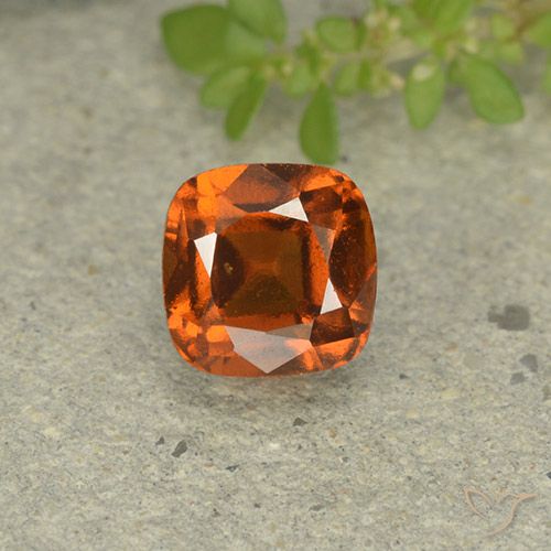 1.90ct Натуральный Темно-оранжевый Гранат Гессонит, Подушка, VVS-VS