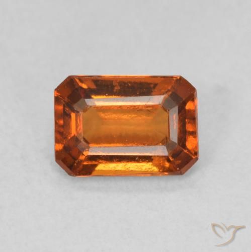 0.82ct Натуральный Средний апельсин Гранат Гессонит, Изумрудная огранка, Чистота VS