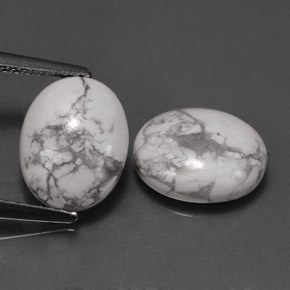  карата, натуральный Серовато-белый Хаулит, Огранка Овал, Непрозрачный