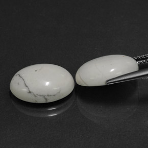  карата, натуральный Серовато-белый Хаулит, Огранка Овал, Непрозрачный