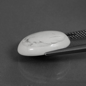 8.19 карата, натуральный Серовато-белый Хаулит, Огранка Овал, Непрозрачный