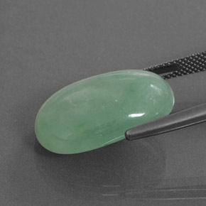 18.38 карата, натуральный Зеленый Жадеит, Овал, Полупрозрачный