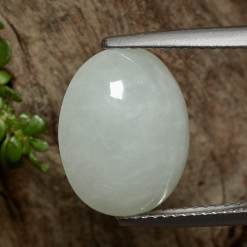 8.73 карата, натуральный Многоцветный Жадеит, Огранка Овал, Полупрозрачный