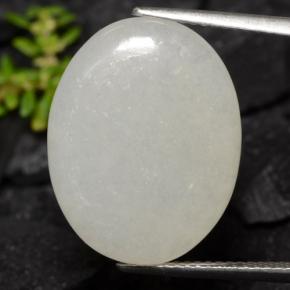 13.08 карата, натуральный Светло-зеленый Жадеит, Огранка Овал, Полупрозрачный