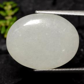 13.08 карата, натуральный Светло-зеленый Жадеит, Огранка Овал, Полупрозрачный