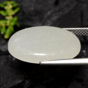 13.08 карата, натуральный Светло-зеленый Жадеит, Огранка Овал, Полупрозрачный