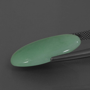 19.15 карата, натуральный Зеленый Жадеит, Огранка Овал, Непрозрачный