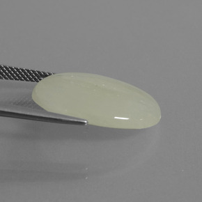 8.34 карата, натуральный Светло-зеленый Жадеит, Огранка Овал, Прозрачный
