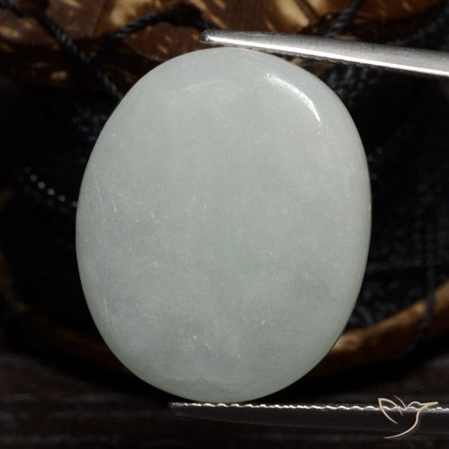 27.95ct Натуральный Средний зеленый Жадеит, Овал, Полупрозрачный