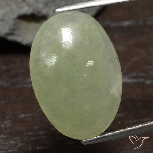 8.37ct Натуральный Оливковый Зеленый Жадеит, Овал, Полупрозрачный