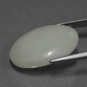 11.44 карата, натуральный Зеленый Жадеит, Огранка Овал, Полупрозрачный