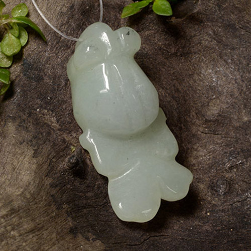 28.04 карата, натуральный Серовато-зеленый Жадеит, Необычная форма, Полупрозрачный