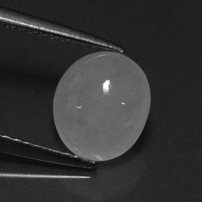 2.20 карата, натуральный Белый Жадеит, Огранка Овал, Полупрозрачный