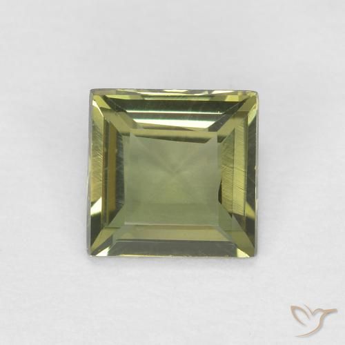 0.39ct Натуральный Оливковый Зеленый Корнерупин, Квадрат, Чистота VVS