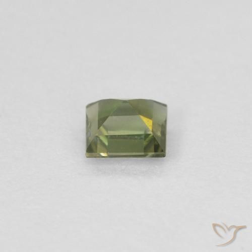 0.20 карата, натуральный Medium Dark-Green Корнерупин, Квадрат, Чистота VVS