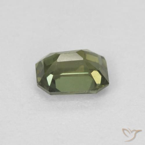 0.25 карата, натуральный Medium Dark-Green Корнерупин, Октагон / Изумрудная Огранка, Чистота VVS