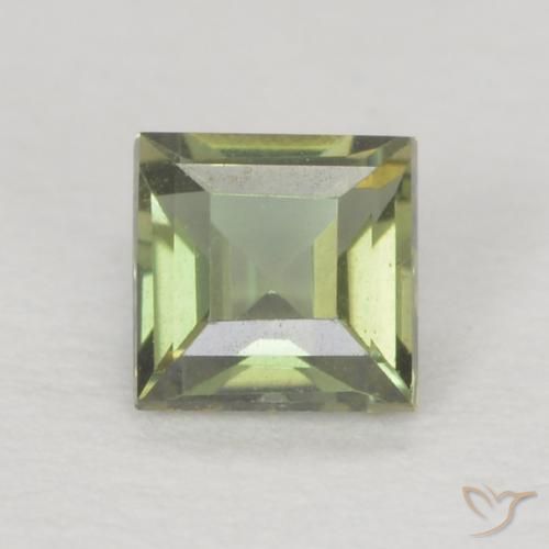 0.20ct Натуральный Теплый лесной зеленый Корнерупин, Квадрат, Чистота VVS