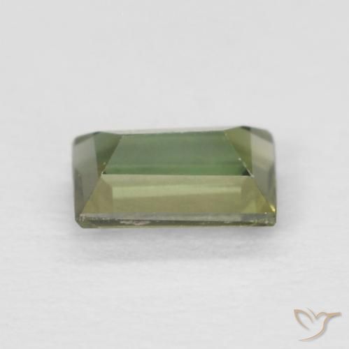0.25 карата, натуральный Medium Light Green Корнерупин, Огранка Багет, Чистота VVS