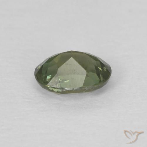 0.16 карата, натуральный Medium Dark-Green Корнерупин, Овал, Чистота VS