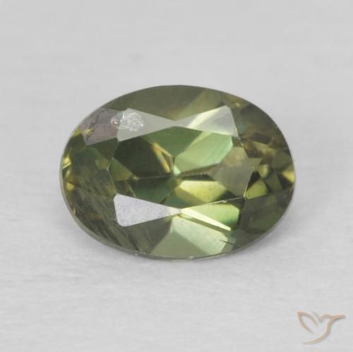 0.32ct Натуральный Травянисто-зелёный Корнерупин, Овал, Чистота VS