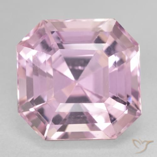 12.31ct Натуральный Светло-розовый кунцит, Изумрудная огранка, Чистота VS
