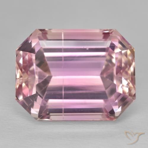 29.93ct Натуральный Ярко-розовый кунцит, Изумрудная огранка, Чистота VS