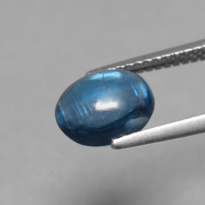 2.40 карата, натуральный Синий / Голубой кианит, Огранка Овал, Полупрозрачный