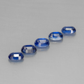 Натуральный синий кианит  карата огранка овал, чистота VS