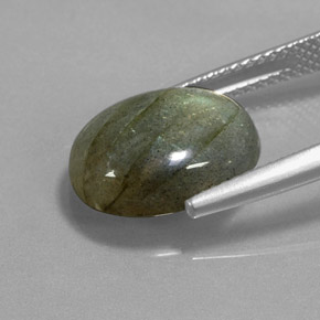 Натуральный многоцветный лабрадорит 5,31 карата огранка овал, полупрозрачный