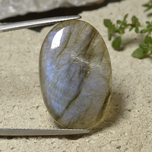 19.67 карата, натуральный Многоцветный Лабрадорит, Огранка Овал, Полупрозрачный