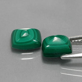 Натуральный зелёный малахит  карата багет, непрозрачный