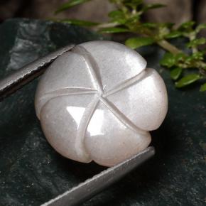 Натуральный очень светло-коричневый лунный камень 6,52 карата цветочная огранка, полупрозрачный