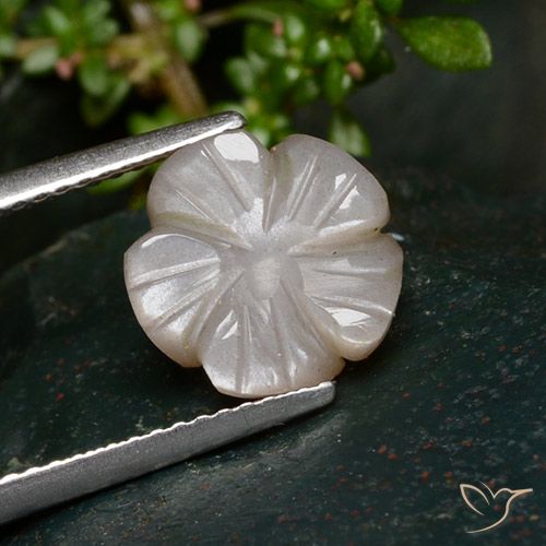 3.25ct Натуральный Очень светло-коричневый Лунный камень, Огранка Цветок, Полупрозрачный