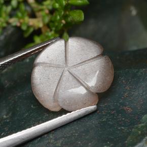 Натуральный оранжевый лунный камень 6,41 карата цветочная огранка, полупрозрачный