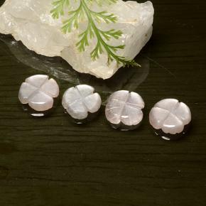 4.14 карата, натуральный Очень светло-розовый Лунный Камень, Огранка Цветок, Полупрозрачный