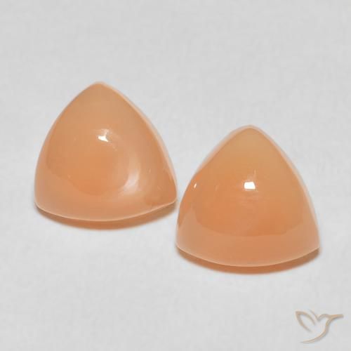3.70ctw Натуральный Medium Light-Orange Лунный камень, Триллион, Полупрозрачный
